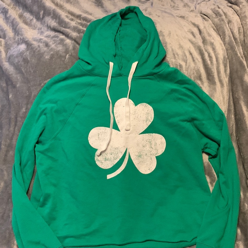 Cropped hoodie